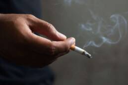 Si sconsiglia di fumare in caso di trigliceridi alti
