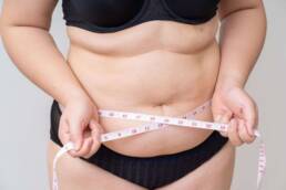 Il grasso viscerale si può misurare calcolando la circonferenza della vita