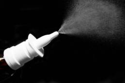 Alcune terapie prevedono l'utilizzo di spray nasali