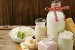 Si consiglia di limitare il consumo di latte e derivati