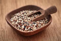 La quinoa è ricca di fibre, amminoacidi e sali minerali